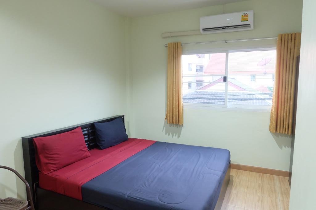 Nittaya Residence Паккрет Екстер'єр фото