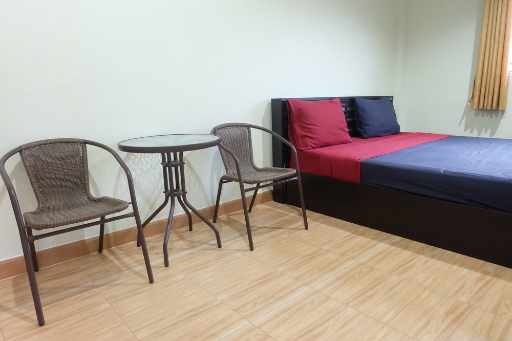 Nittaya Residence Паккрет Екстер'єр фото