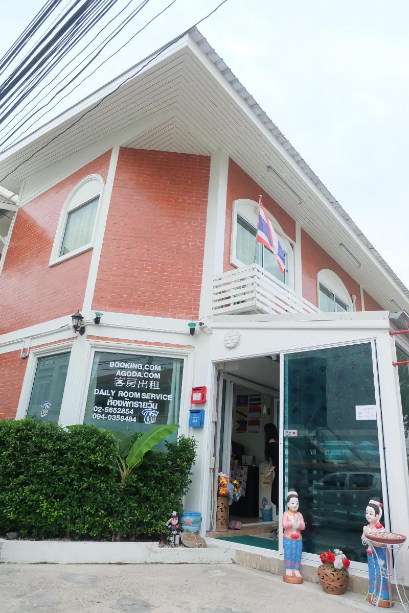 Nittaya Residence Паккрет Екстер'єр фото
